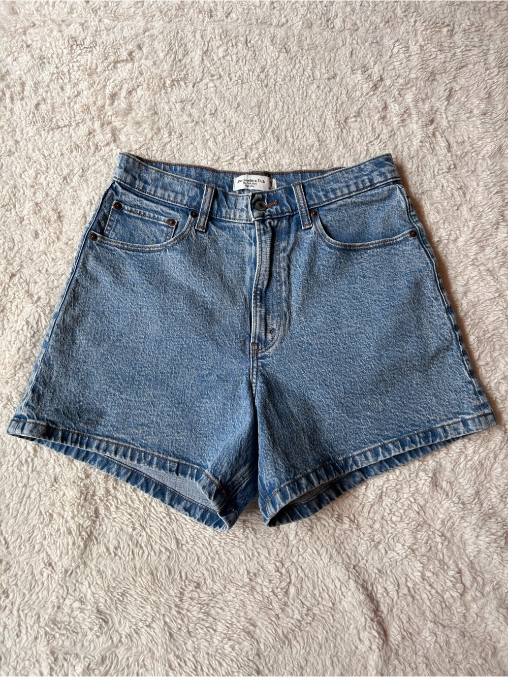 Abercrombie & Fitch Curve Love High Rise Dad Short